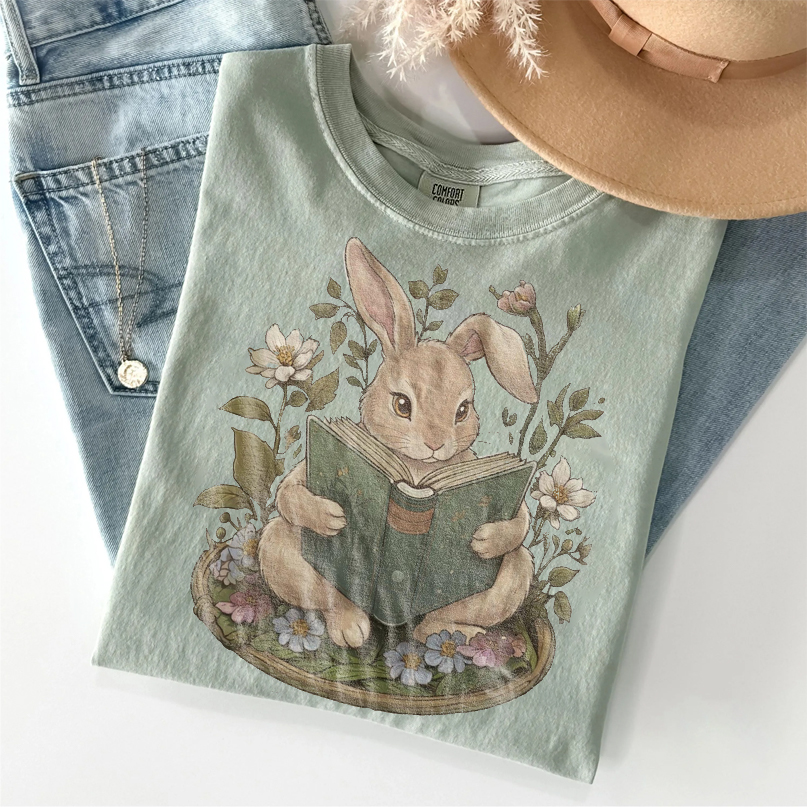 Vintage Cottagecore Bunny Book Lover T-shirt