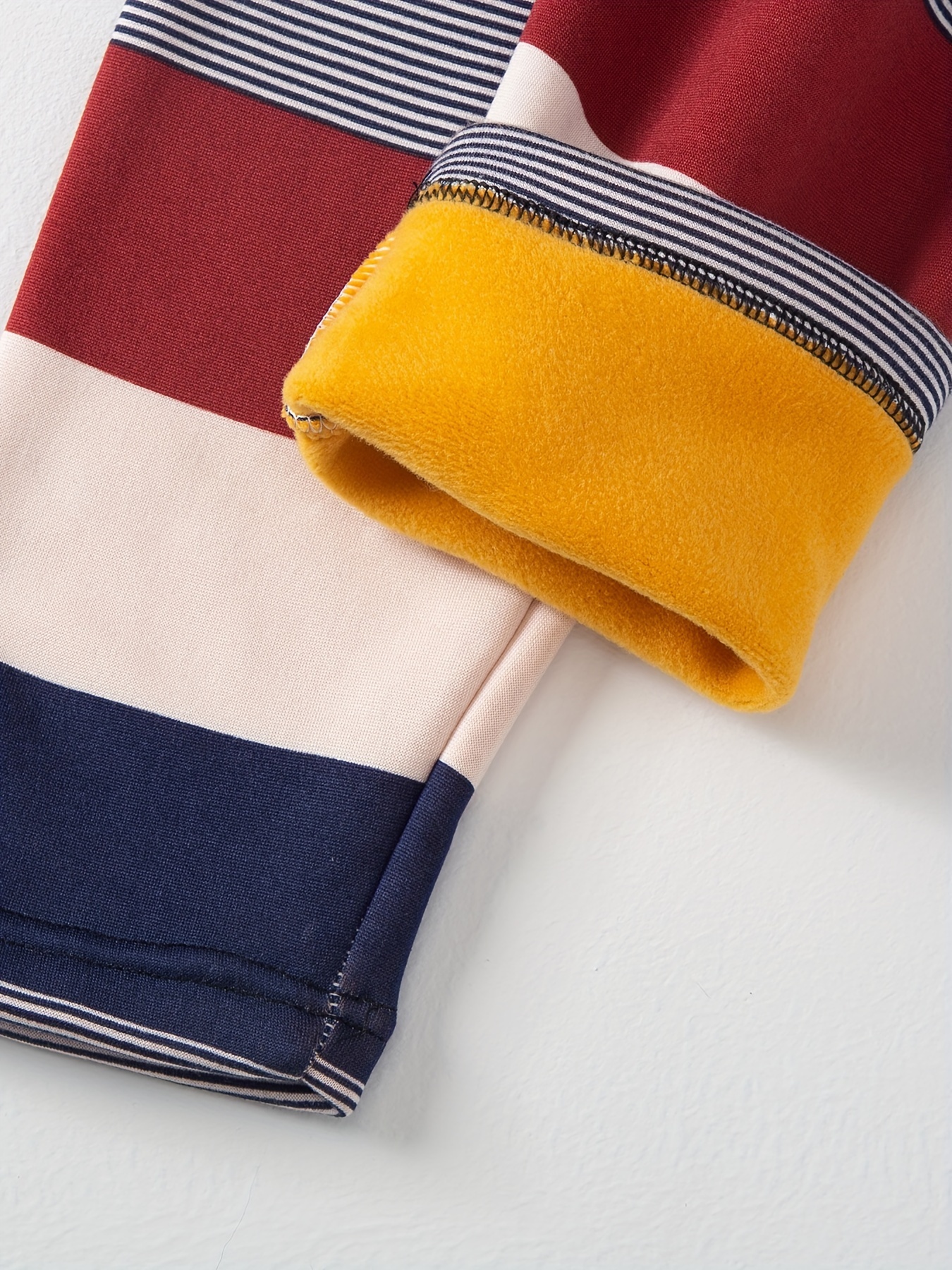 2 Pcs Men's Striped Thermal Base Layer Set