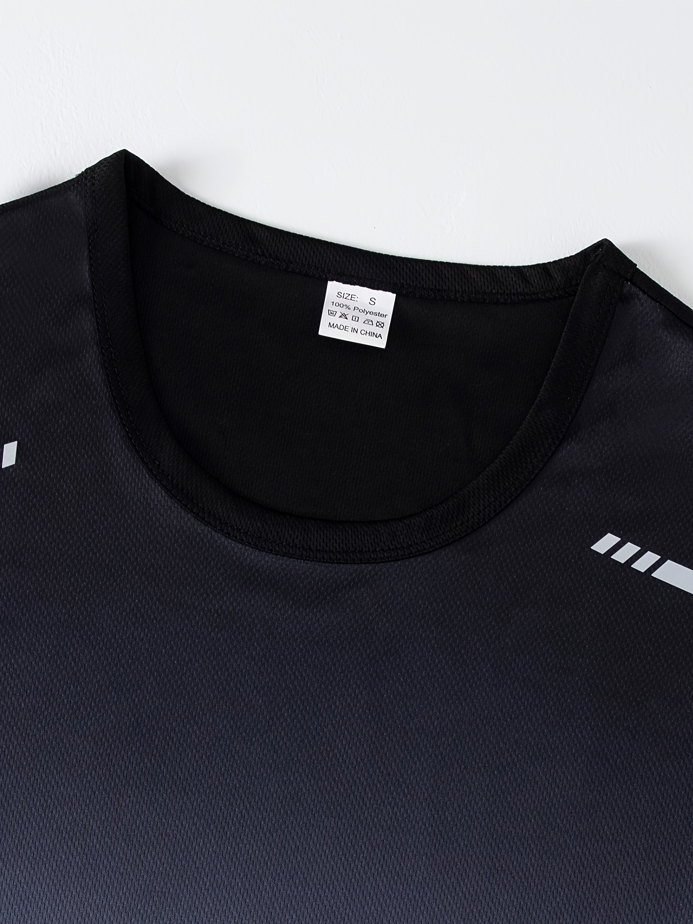 Set of 6 Men's Short-Sleeve And Shorts Sports Outfits