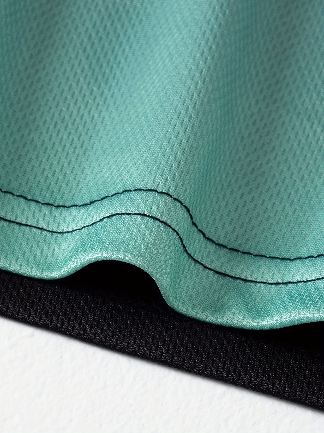 Set of 6 Men's Short-Sleeve And Shorts Sports Outfits