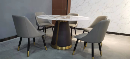 S056  - Round table with skin