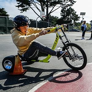 Razor: Three Wheeled: Boy Coming Around Cone