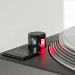 Tornamesa estéreo de componentes Crosley con control de tono ajustable
