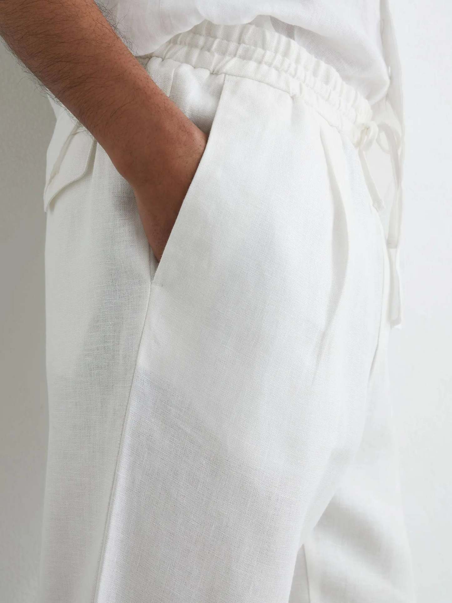 100% Linen Relaxed-Fit Drawstring Trousers