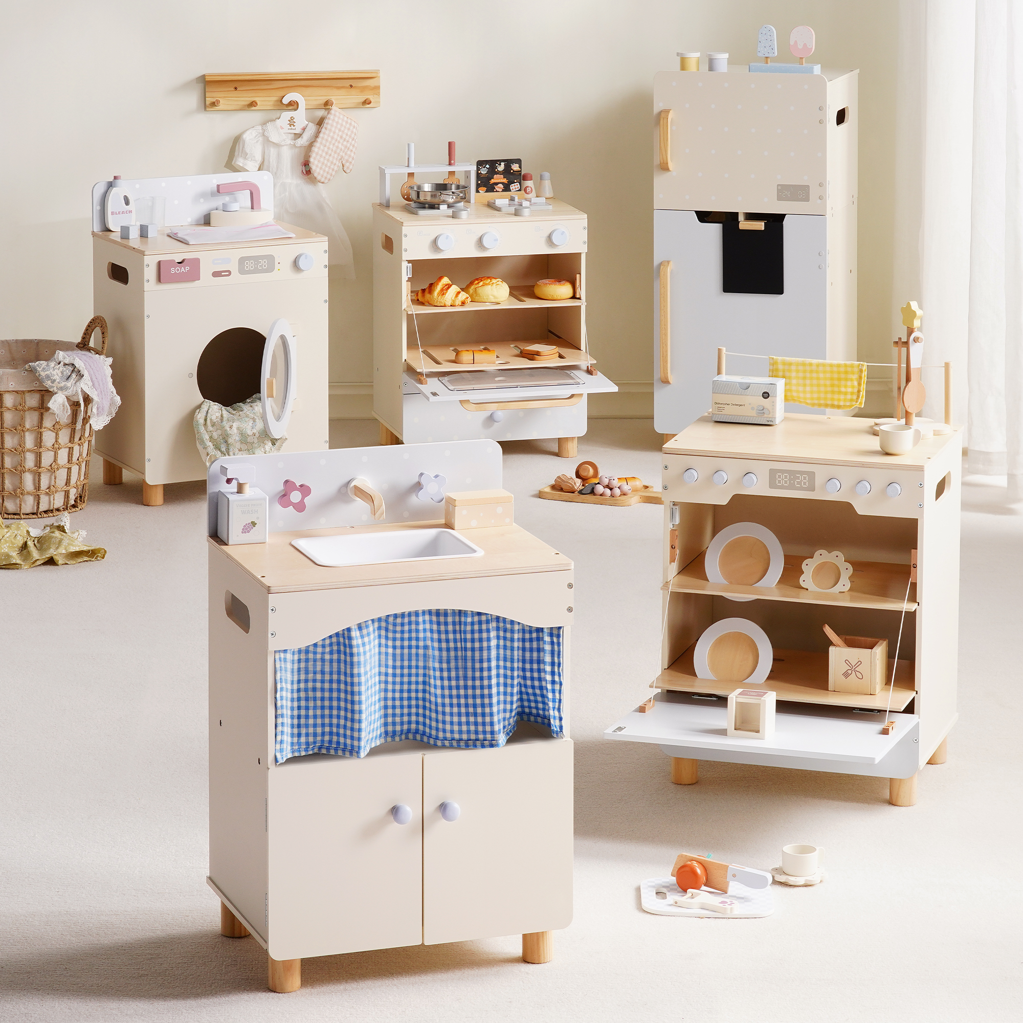 Complete Seasalt five-piece wooden home playset