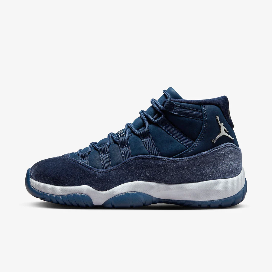 Air Jordan 11 Retro 'Midnight Navy Velvet'
