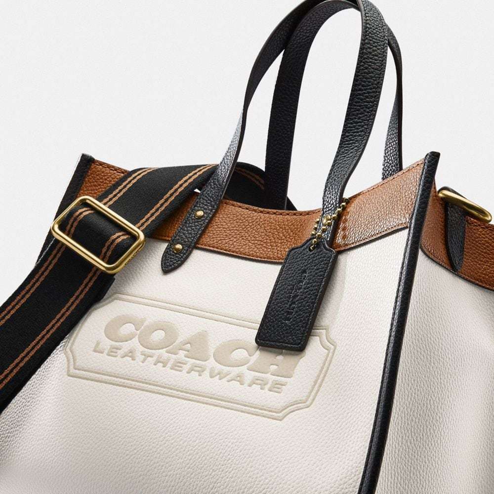 Coathtch Classic handbags