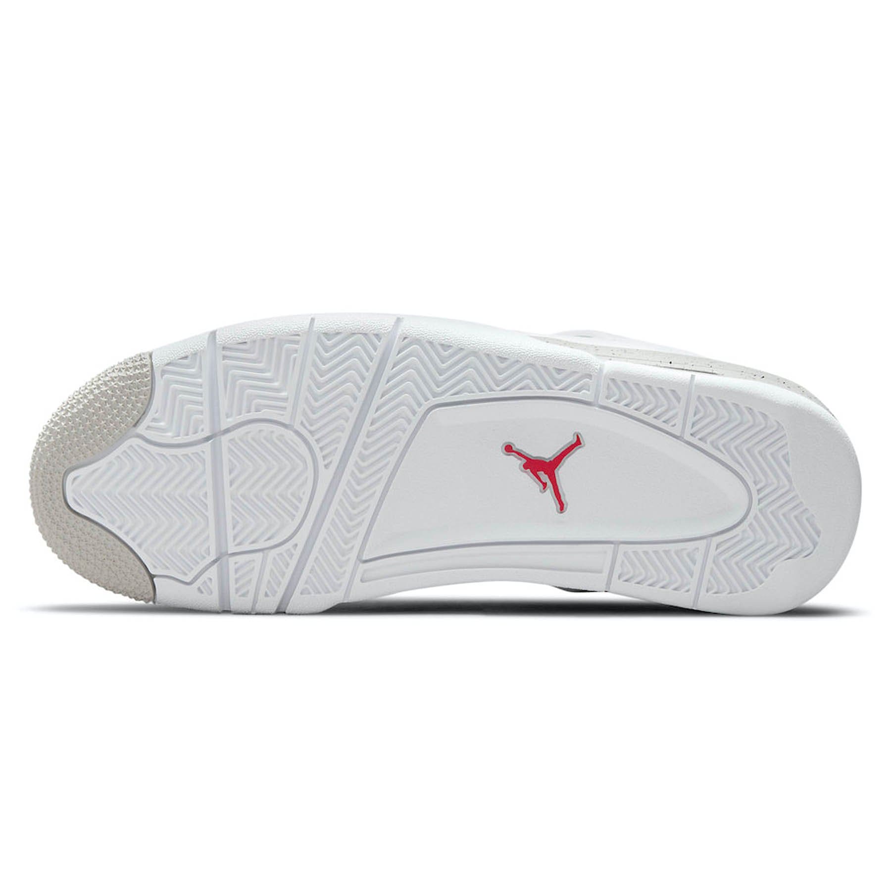Athtir Jorthtdan 4 Retro "White Oreo (2021)"