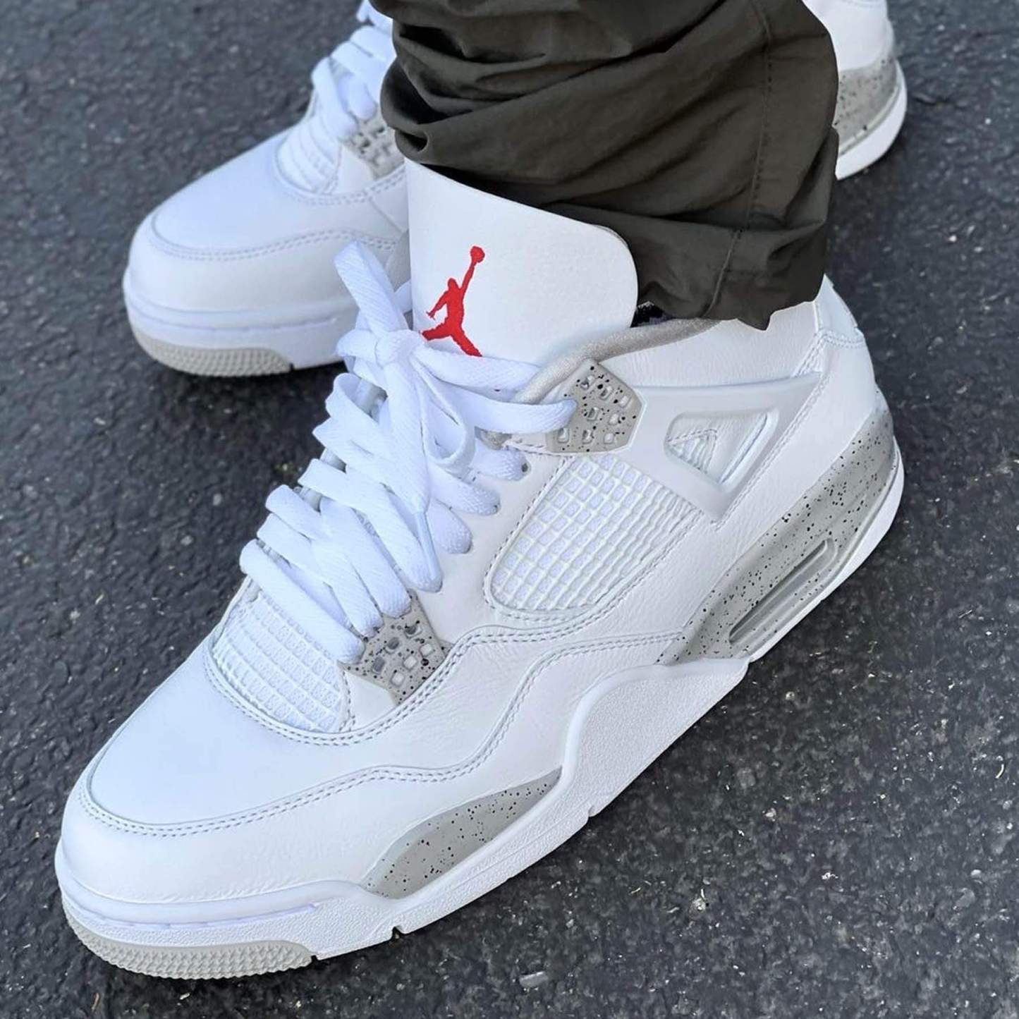 Athtir Jorthtdan 4 Retro "White Oreo (2021)"