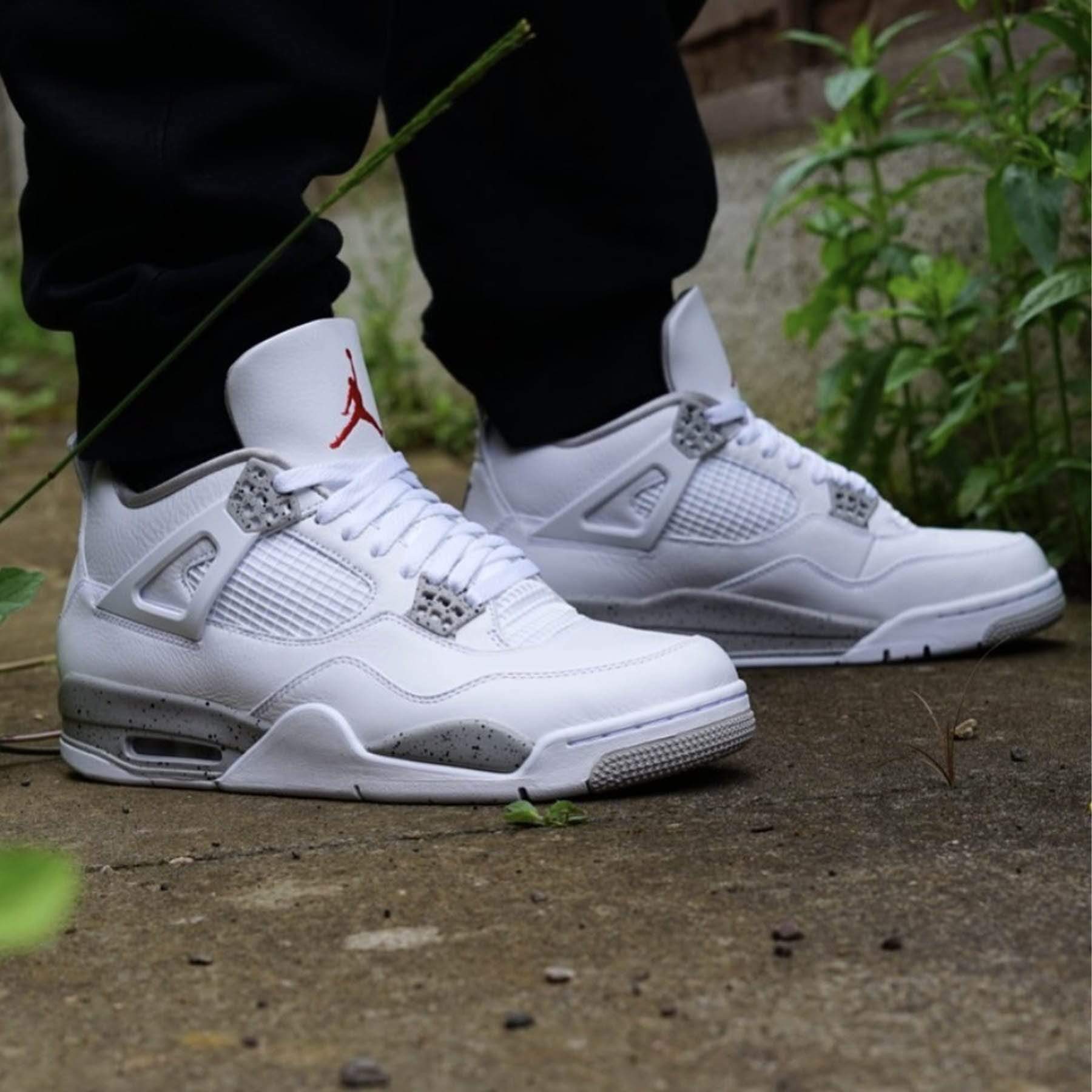 Athtir Jorthtdan 4 Retro "White Oreo (2021)"
