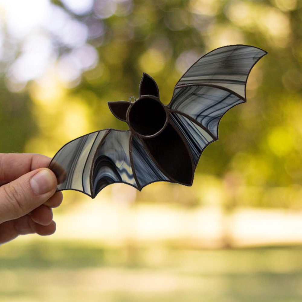 Glass Bat Ornament Suncatcher – Elegant Halloween Decor and Unique Gift
