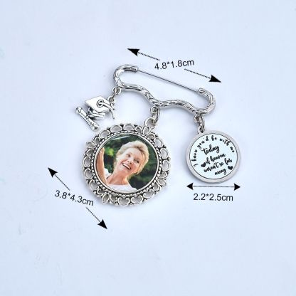 Personalized Graduation Cap Memorial Tassel Brooch Pin Grad Ceremony Sympathy Gift for Class of 2024 Graduates