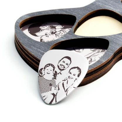 Personalised Wooden Picks Case Guitar Picks Set Engraved Box with 3 Guitar Picks Great Gifts for Him