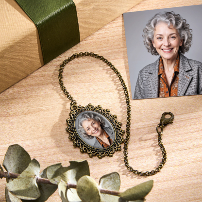 Personalized Wedding Bouquet Graduation Cap Photo Charm with Engraved Charm for Graduation Wedding Gifts