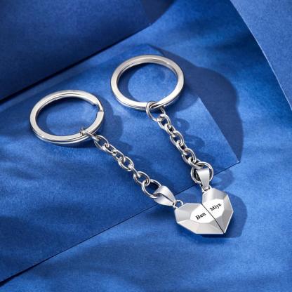 Custom Engraved Keychain Magnetic Matching Heart Keychains Gift for Couple