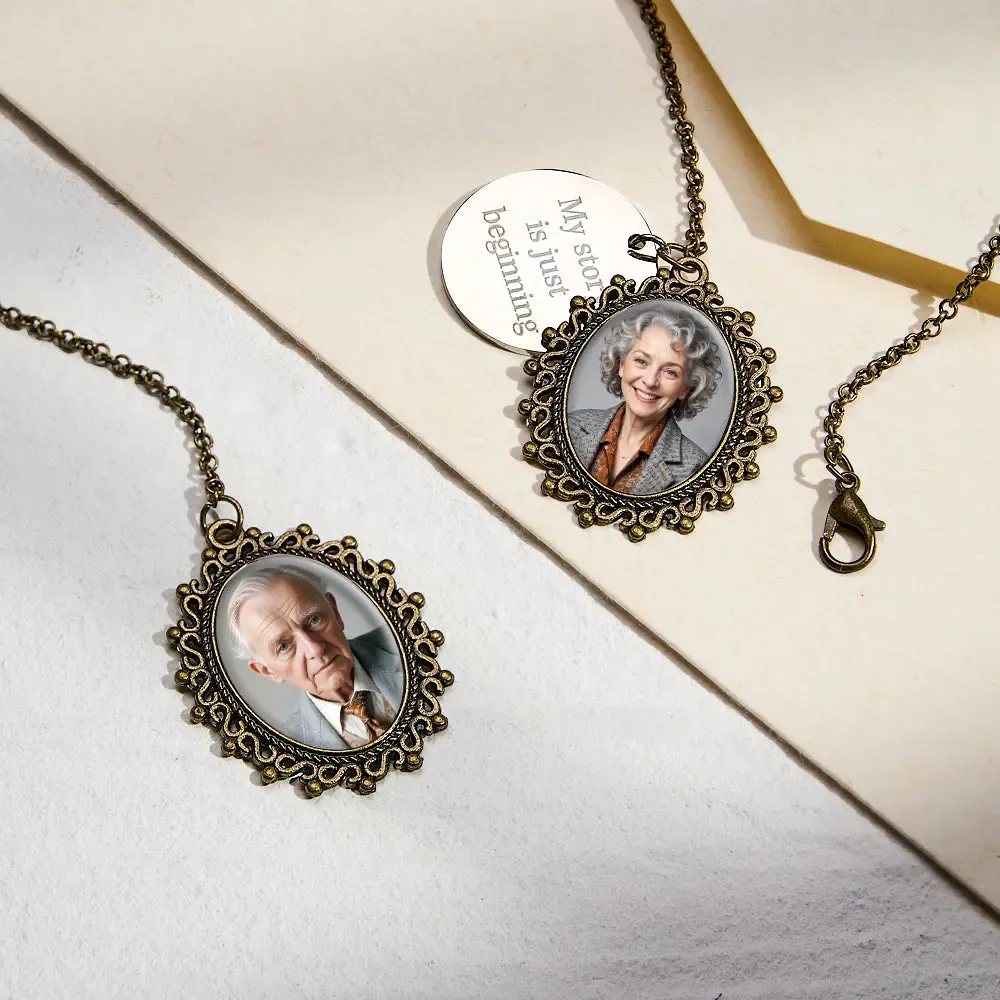 Personalized Wedding Bouquet Graduation Cap Photo Charm with Engraved Charm for Graduation Wedding Gifts