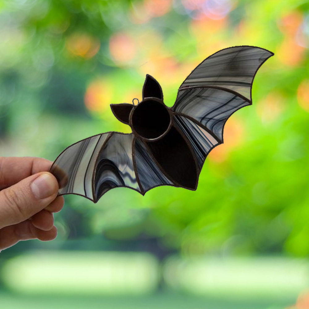 Glass Bat Ornament Suncatcher – Elegant Halloween Decor and Unique Gift