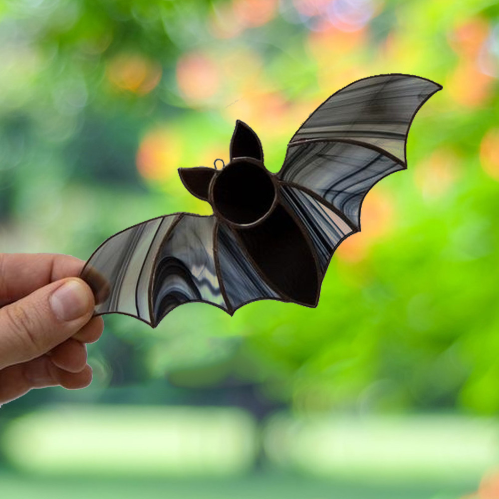 Glass Bat Ornament Suncatcher – Elegant Halloween Decor and Unique Gift