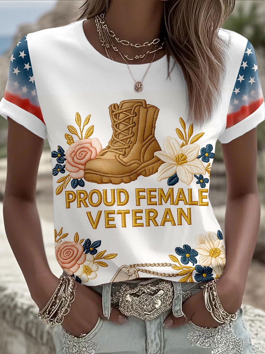 Women's Proud Female Veteran Floral Print T-Shirts