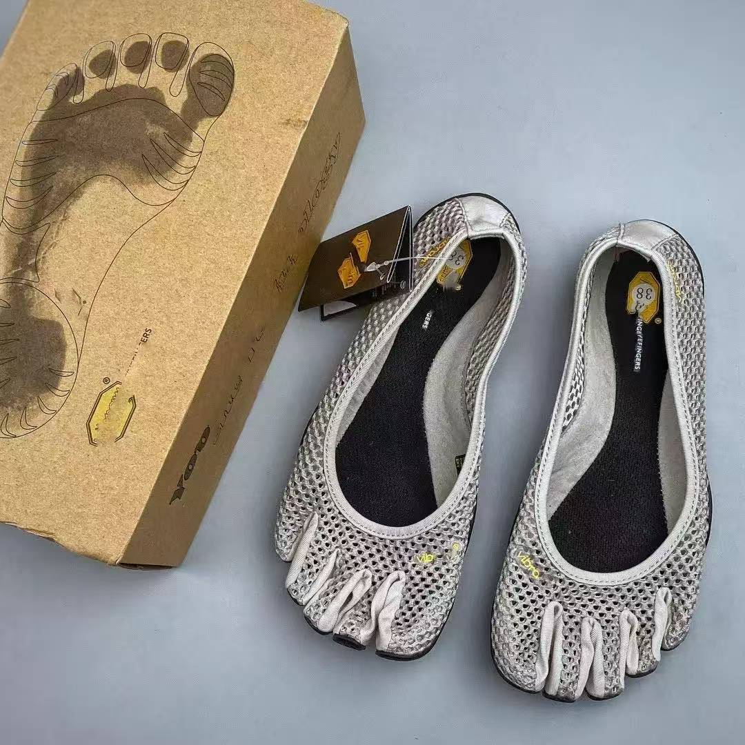 Pilates Indoor Fitness Yoga Split Toe Shoes