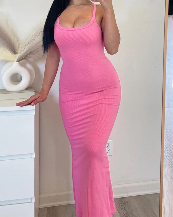 Vestito Tubino Sostenibile Senza Maniche - Icona di Eleganza Italiana