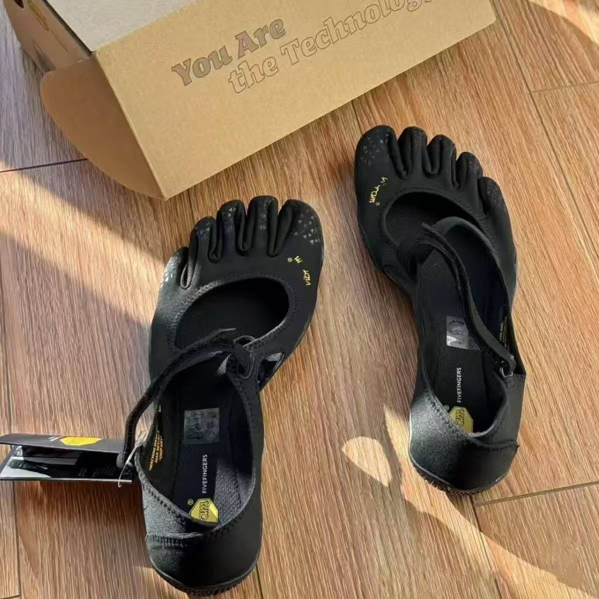 Pilates Indoor Fitness Yoga Split Toe Shoes
