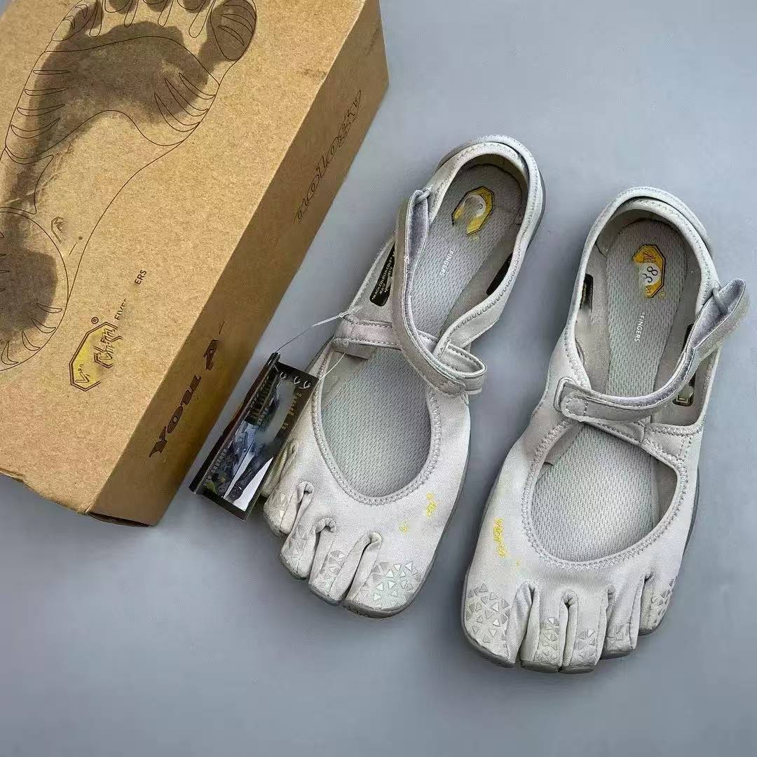 Pilates Indoor Fitness Yoga Split Toe Shoes