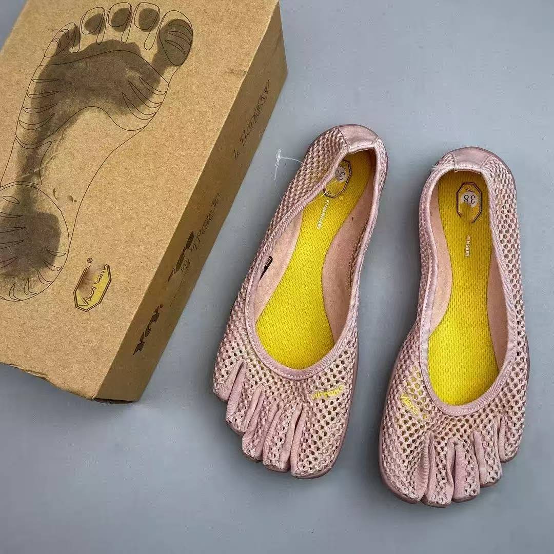 Pilates Indoor Fitness Yoga Split Toe Shoes