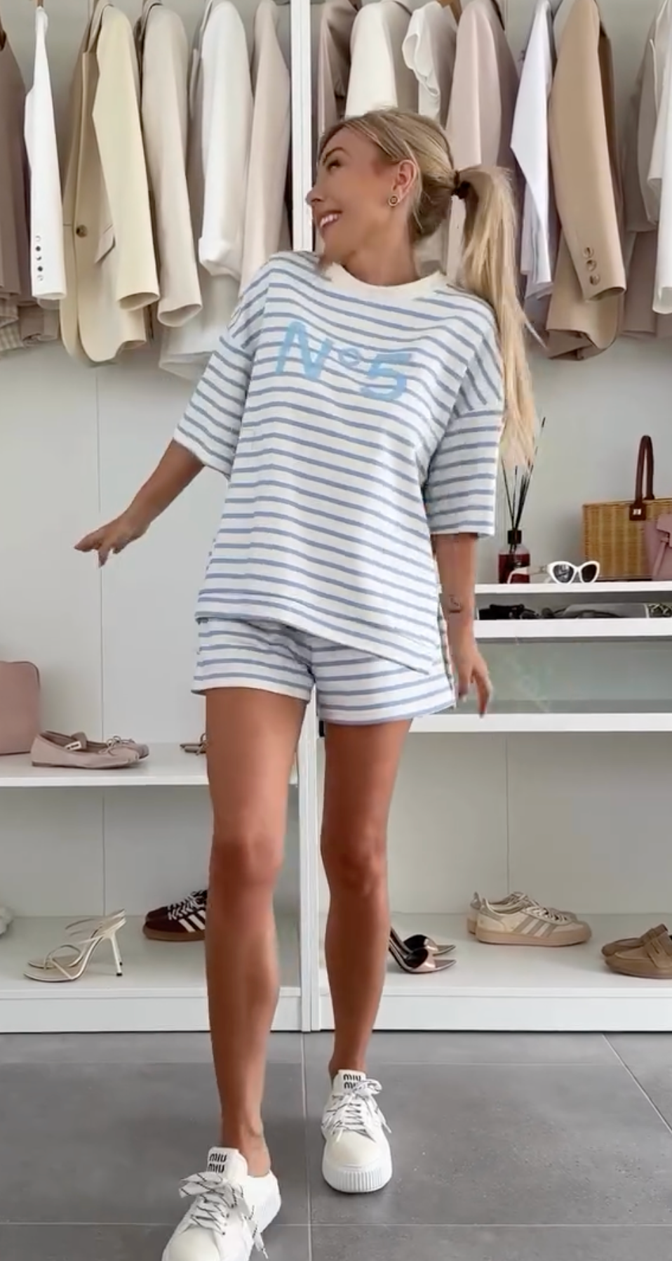 DIONNE - Il Due Pezzi Iconico in Seta e Lino per l'Estate Italiana