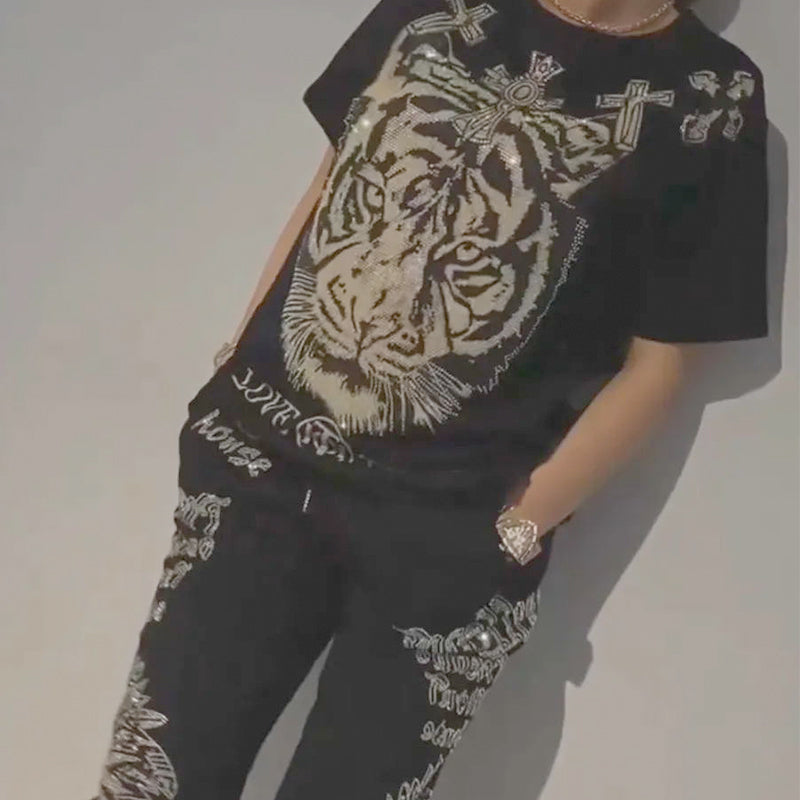 Fascino Italiano: Set T-shirt & Pantaloni con Diamanti