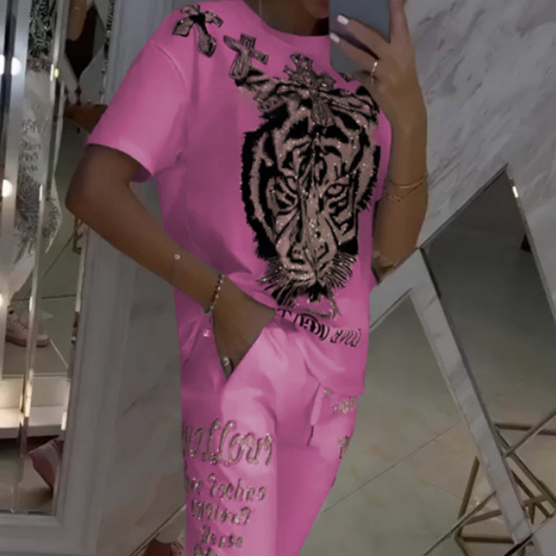 Fascino Italiano: Set T-shirt & Pantaloni con Diamanti