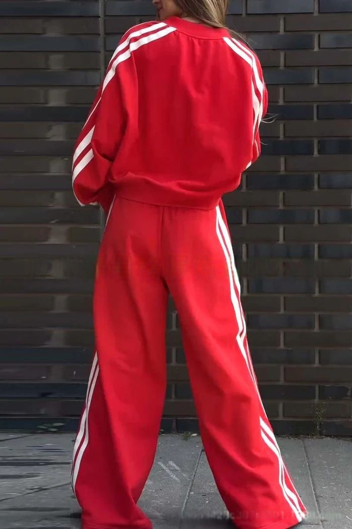 Due pezzi monocromatici per donna - Eleganza senza sforzo, stile italiano