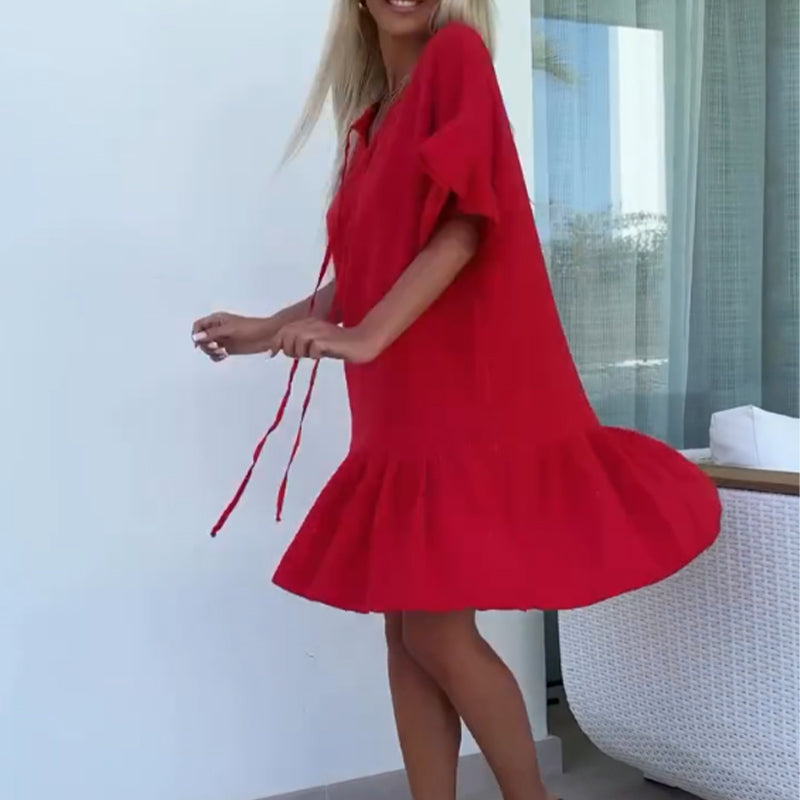 Kurze Kleider für Damen mit Blumenbesatz und kurzen Ärmeln in Volltonfarbe