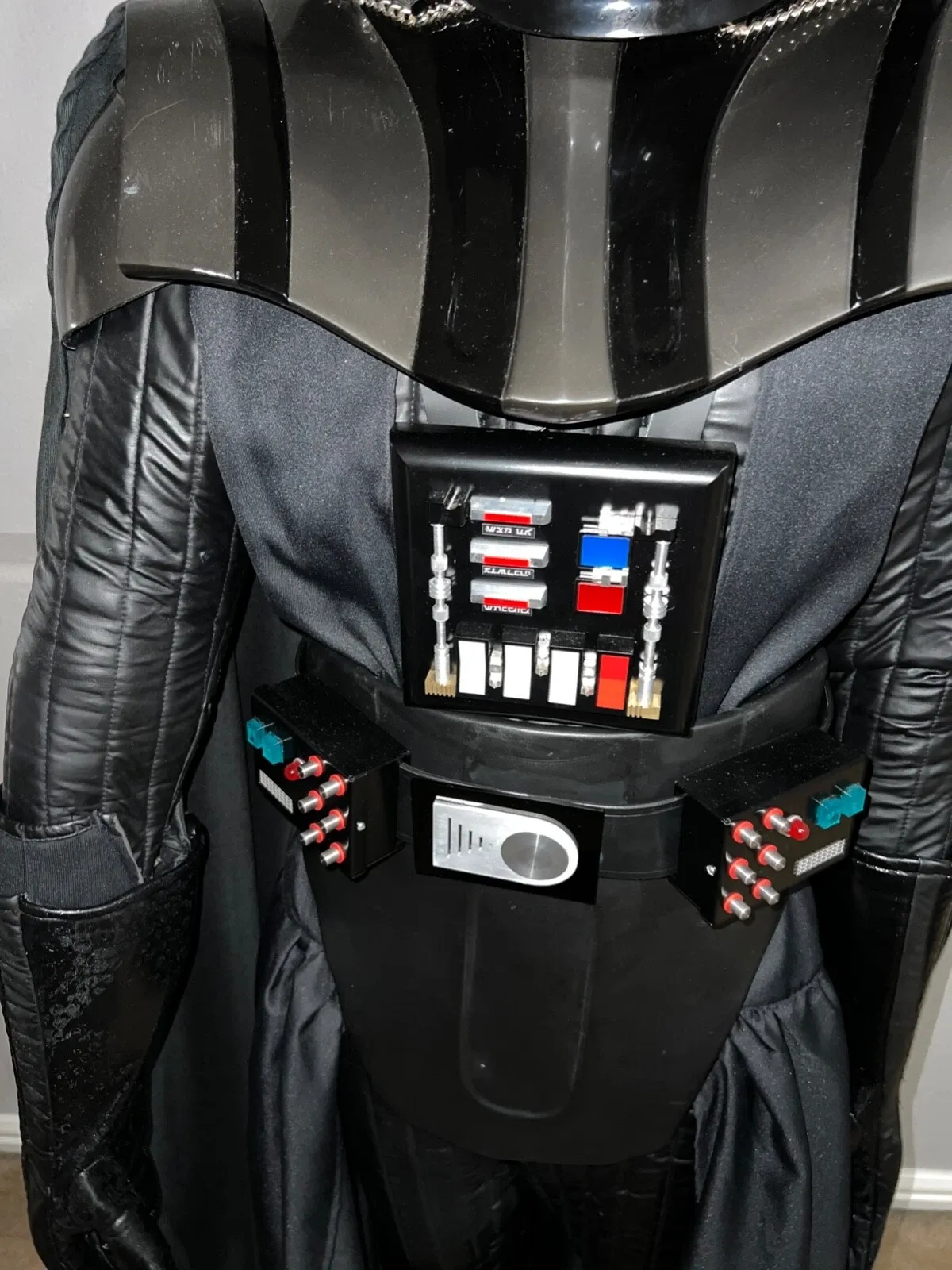 STAR WARS LIFE SIZE 1:1 CUSTOM MADE DARTH VADER COSTUME - STATUE MANNEQUIN