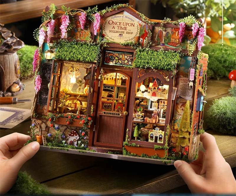 Fairy-Tale Wonderhouse detail 10
