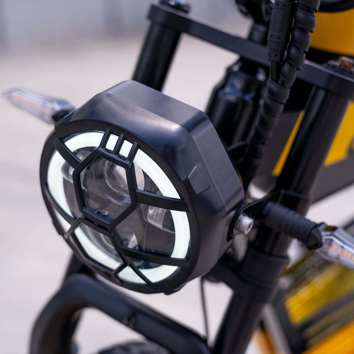 Clearance Sale Fastest Electric Bikes Long Range Peak Mode 2000w Motorcycle for Sale