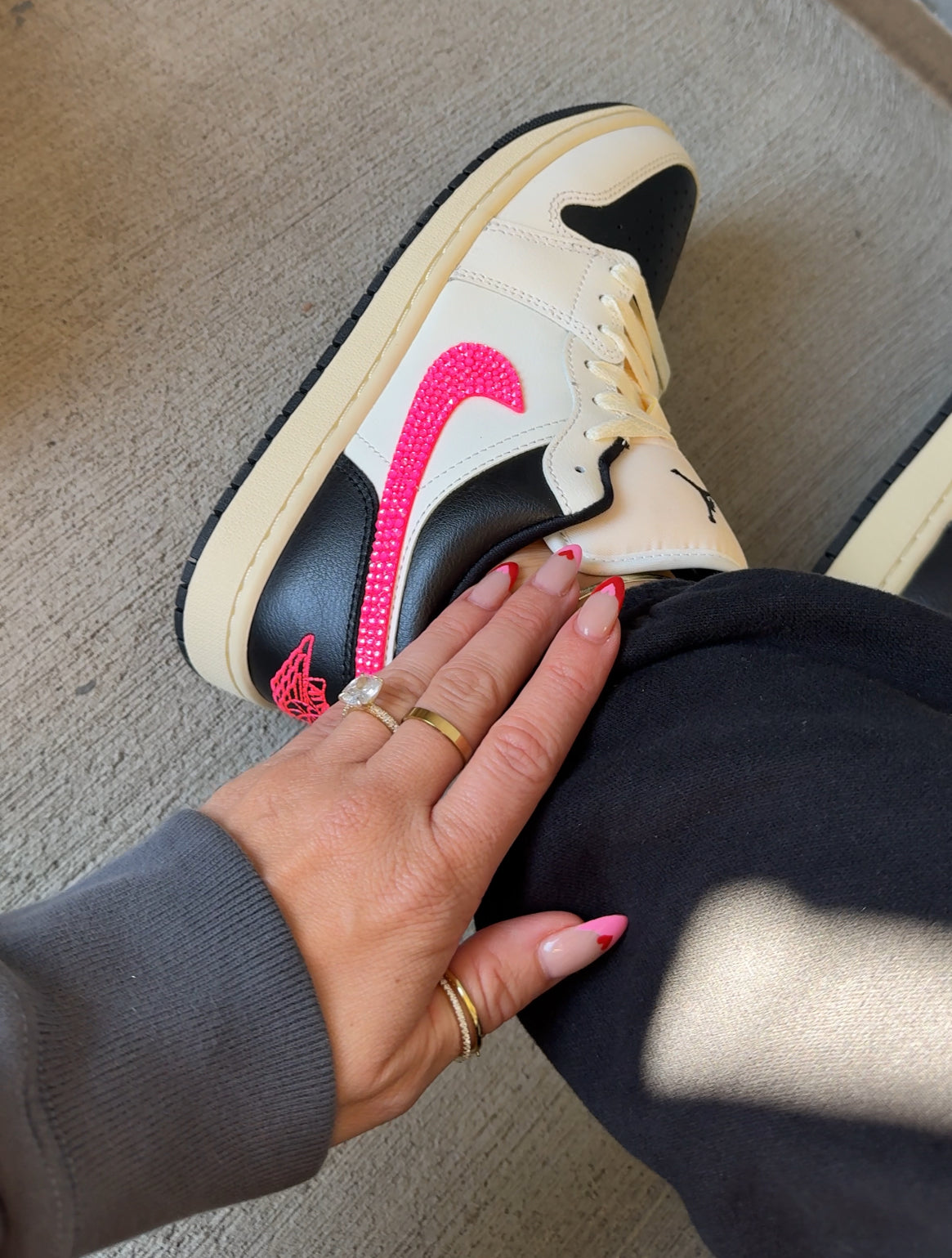 Cream Hot Pink Swarovski Women’s Air Jordan 1 Low Shoes