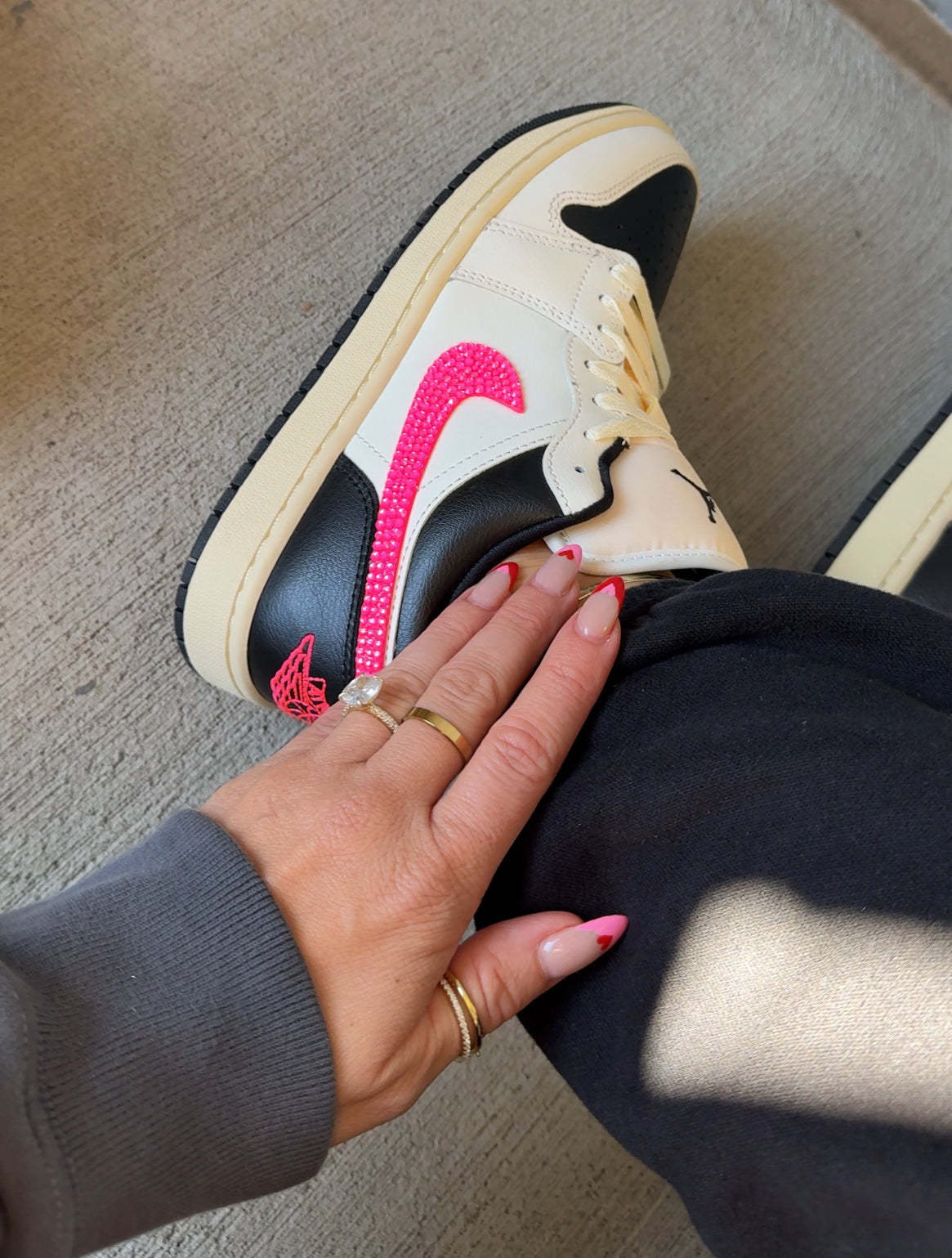 Cream Hot Pink Swarovski Women’s Air Jordan 1 Low Shoes