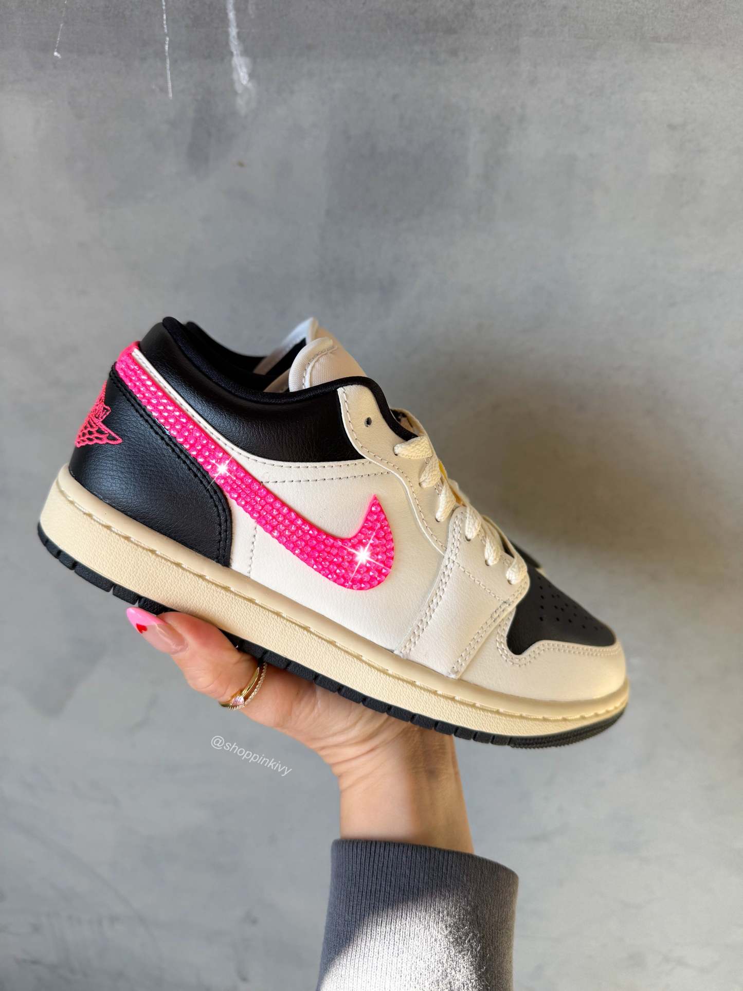 Cream Hot Pink Swarovski Women’s Air Jordan 1 Low Shoes