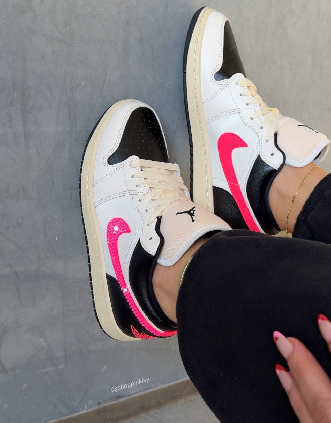 Cream Hot Pink Swarovski Women’s Air Jordan 1 Low Shoes