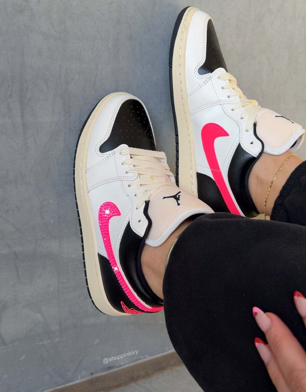Cream Hot Pink Swarovski Women’s Air Jordan 1 Low Shoes