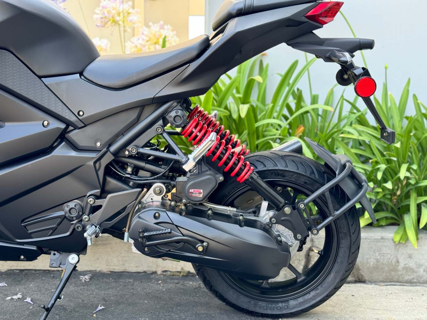 Venom x19 | 200cc Motorcycle | Automatic Motorcycle