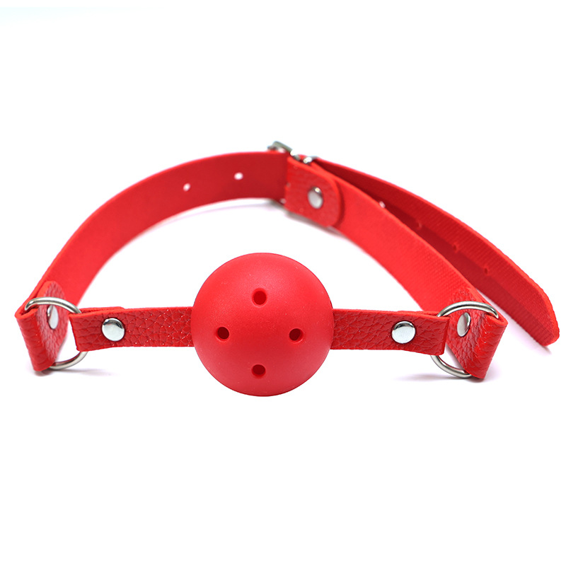 Bola de Restrição com Furos – Cinto de Couro, Estilo BDSM