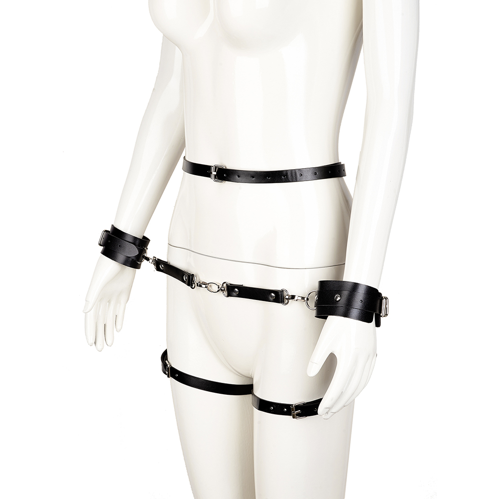 Harness com Algemas e Cintos de Coxa