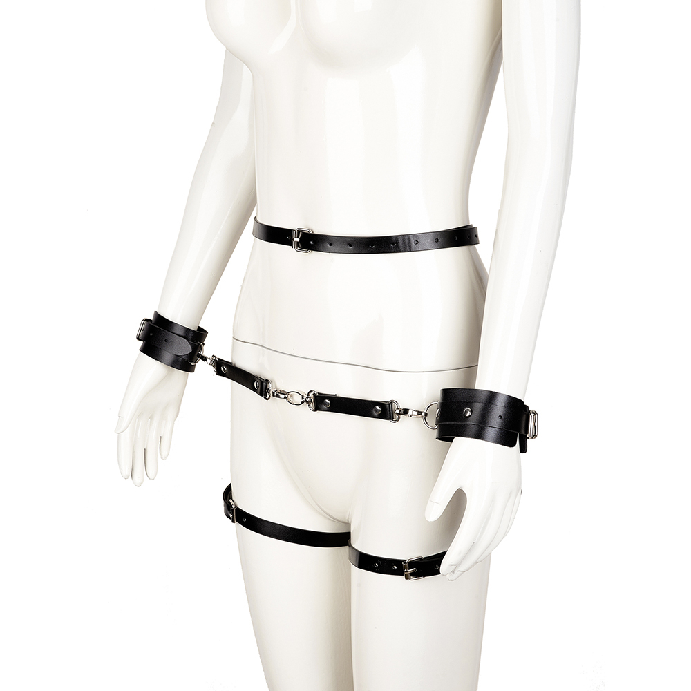Harness com Algemas e Cintos de Coxa