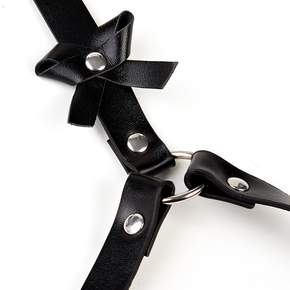 Harness com Algemas e Cintos de Coxa