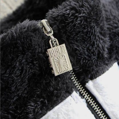 KUMA SHERPA JACKET | ONE PIECE(PRE-ORDER)