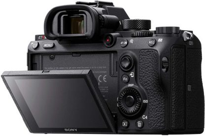 a7R III Mirrorless Camera: 42.4MP Full Frame High Resolution Interchangeable Lens Digital Camera with Front End LSI Image Processor, 4K HDR Video and 3" LCD Screen - ILCE7RM3/B Body, Black