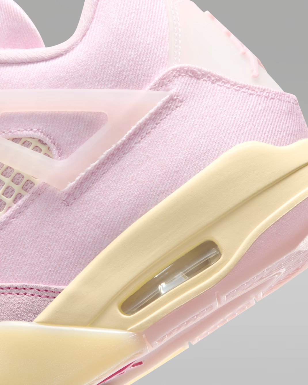 Air Jordan 4 Retro "Pearl Pink and Iced Carmine"