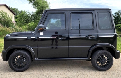 Mini AGM and Mini Land Rover LSV 4-seater electric cars (with air conditioning and heating)